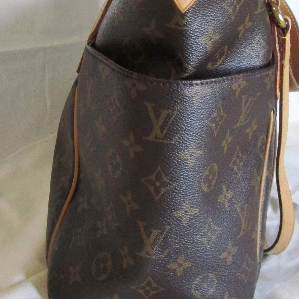 Louis Vuitton Elegant Brown Tote Bag - Picture 6 of 16